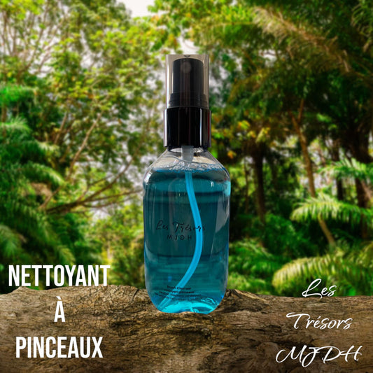 Nettoyant cosmétique liquide pour pinceaux